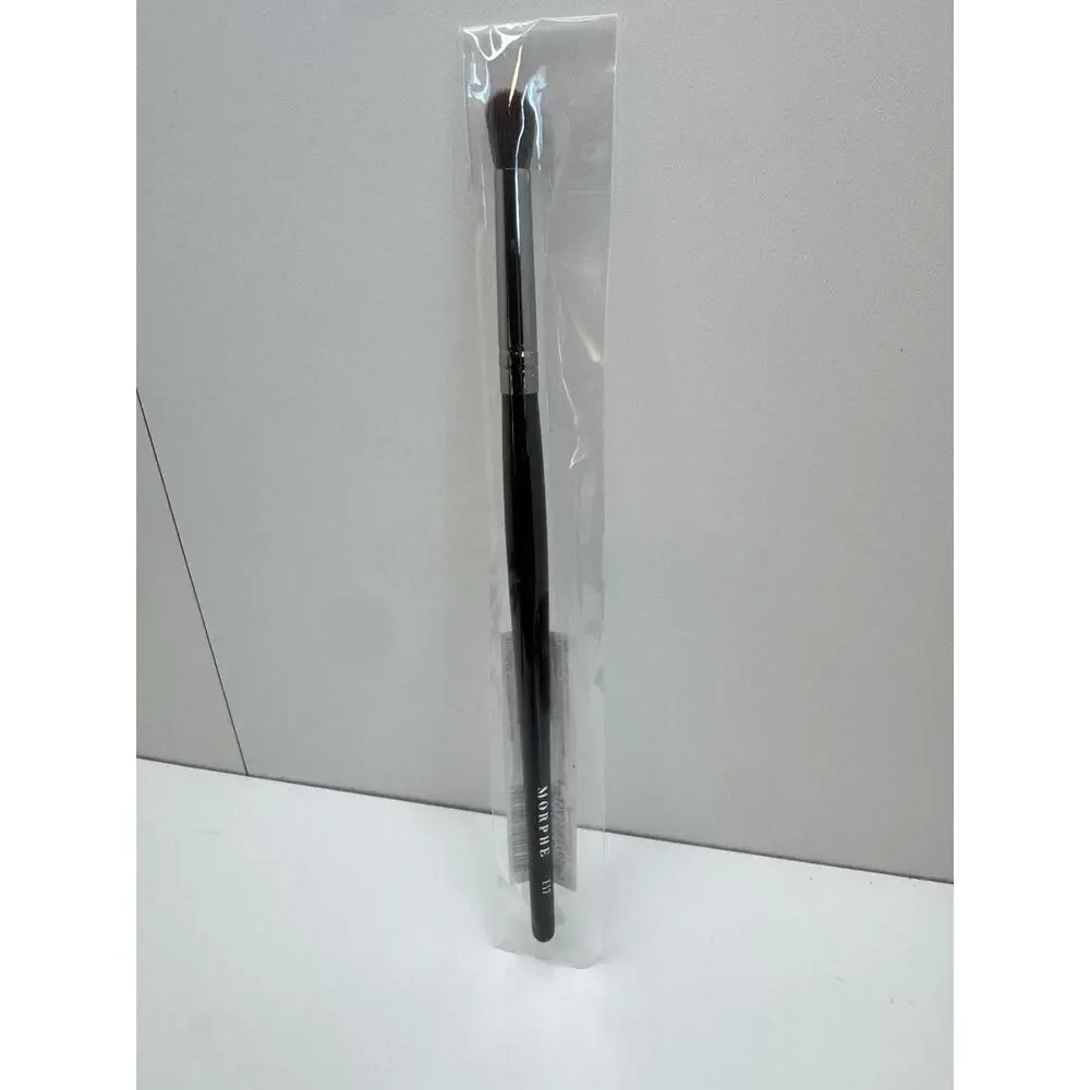 Morphe E17 Crease Precision Blender Brush Makeup Blending Brush Black
